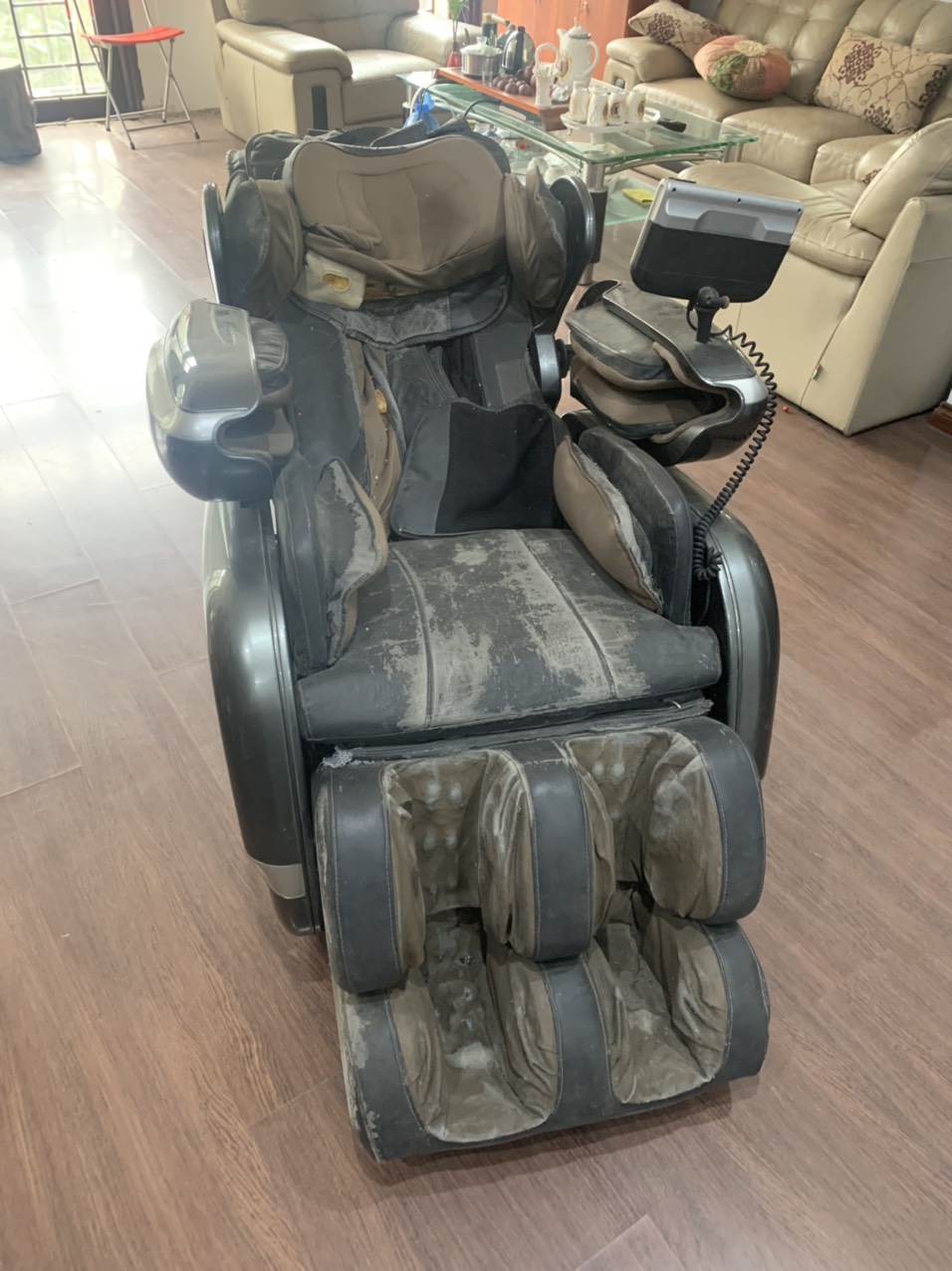 Nâng Cấp Ghế Massage với Thay Túi Khí Giá Rẻ: Giải Pháp Tiết Kiệm tại Suaghematxa24h