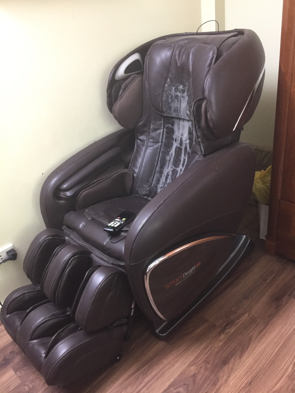 Lột Xác Cho Ghế Massage Của Bạn Với Dịch Vụ Thay Da Chuyên Nghiệp