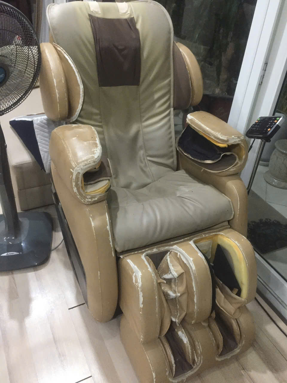 Chi Phí Sửa Ghế Massage Phụ Thuộc Vào Những Yếu Tố Nào?