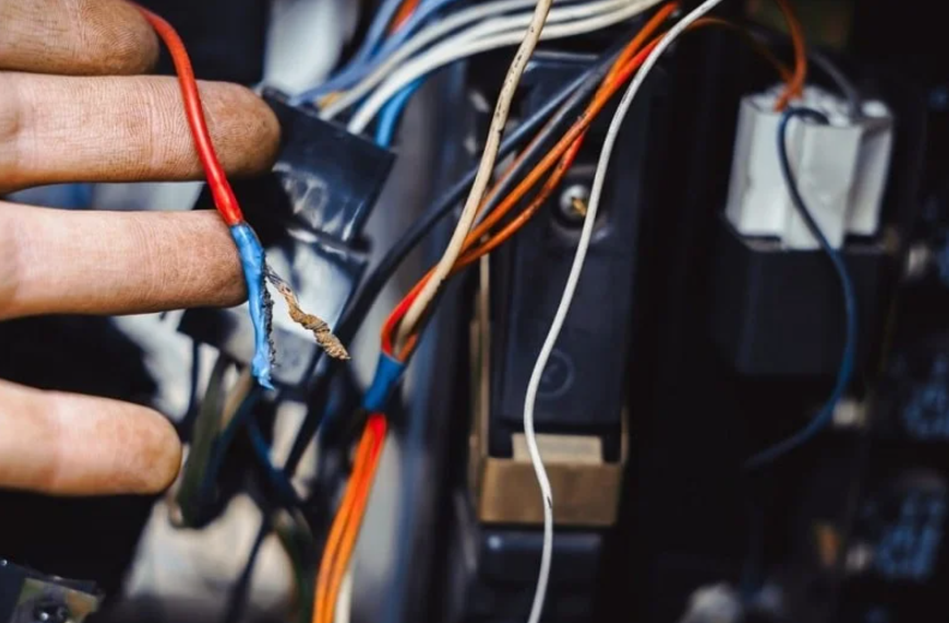 Chi Phí Sửa Ghế Massage Phụ Thuộc Vào Những Yếu Tố Nào?