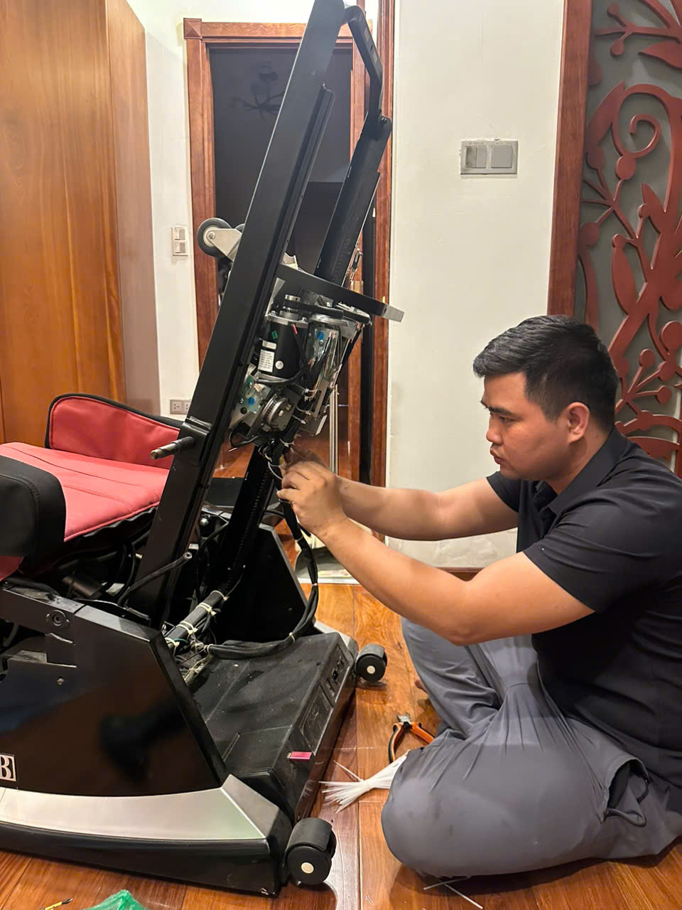 Cứu Cánh Cho Chiếc Ghế Massage Của Bạn – Dịch Vụ Sửa Chữa Nhanh Chóng, Hiệu Quả