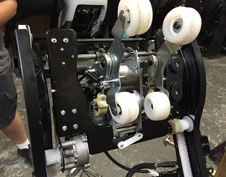 Ghế Massage Phát Ra Tiếng Kêu Lạ? Nguyên Nhân Và Cách Sửa Triệt Để