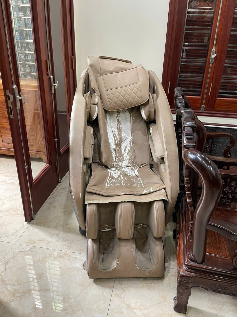 Bao Lâu Thì Nên Thay Da Ghế Massage Một Lần?