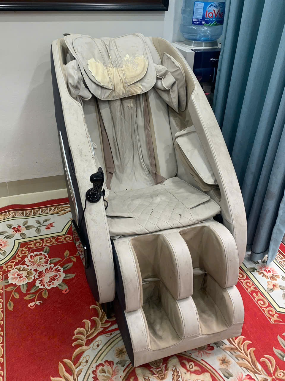 Sửa Ghế Mát Xa Tại Nhà: Giải Pháp Khắc Phục Tình Trạng Bong Tróc Và Thay Mới Da Ghế Chuyên Nghiệp